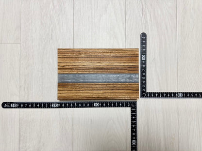 オリジナルレジン×ゼブラ柄プレート